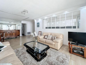 90m2 Terrasse, Piscine, Garage, 2 chambres